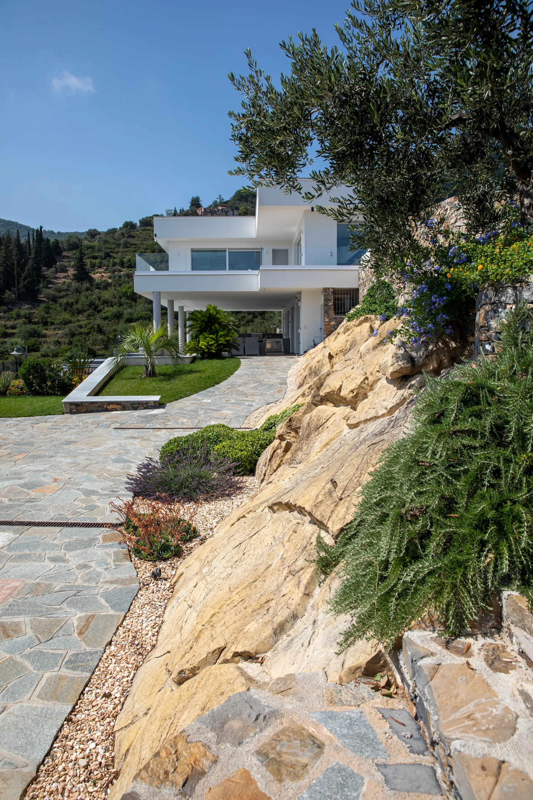 Exterior photo 10