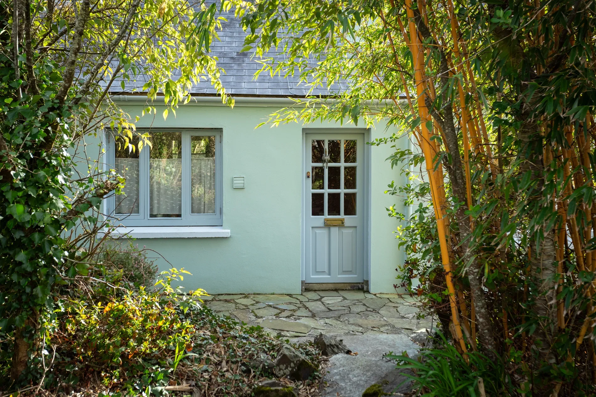 Exterior photo 3