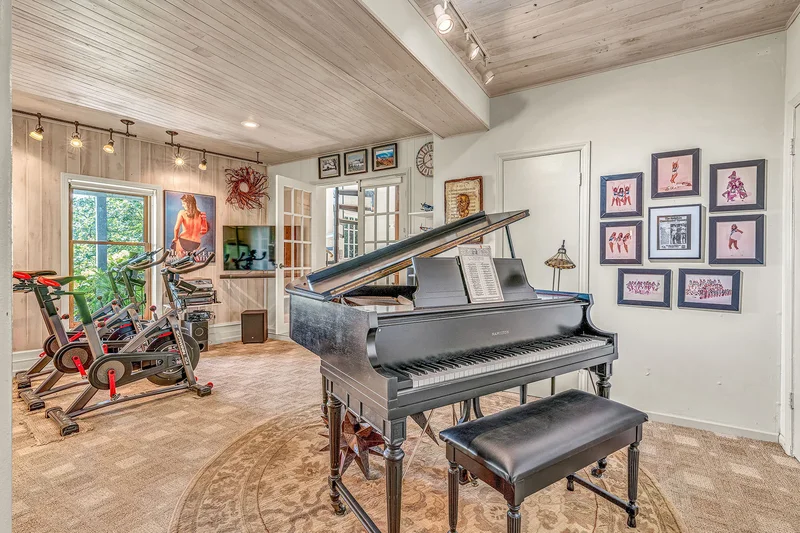 133 Wild Apple Road, Blowing Rock, NC 28605, Blowing Rock, North Carolina, United States. - Photo 27