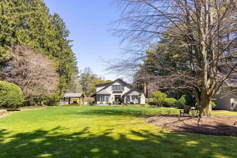 2055 Lakeshore Rd E, Oakville, ON L6J 1M4, Canada, Oakville, Ontario, Canada. - Photo 31