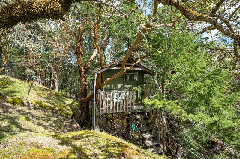 3975 Munn Road, Highlands, BC V9E 1C8, Victoria, British Columbia, Canada. - Photo 5