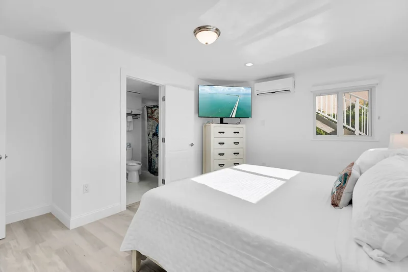 571 8th Street, Key Colony Beach, FL 33050, Key Colony Beach, Florida, United States. - Photo 43