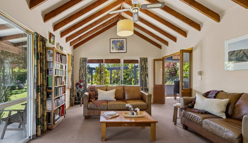 114 Hunter Crescent, Wanaka, OTA 9305, Wanaka, Otago, New Zealand. - Photo 2