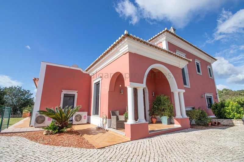 Loule (Sao Sebastiao), Algarve, Portugal. - Photo 6