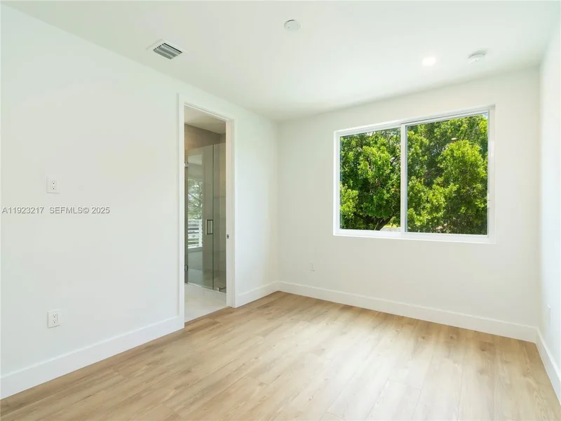 1720 SW 20th St, Fort Lauderdale, Florida, United States. - Photo 26