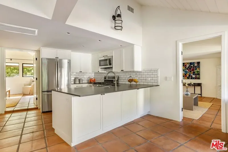 3099 Mandeville Canyon Road, Los Angeles, California, United States. - Photo 47