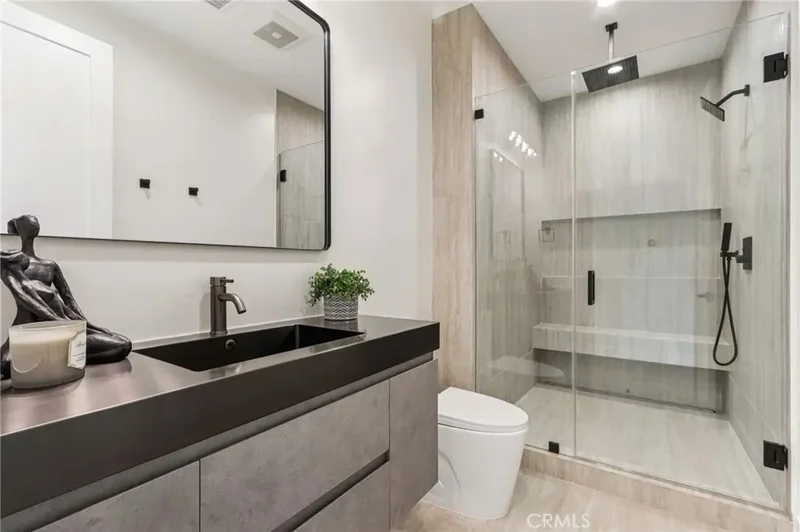 8006 Lloyd Avenue, Los Angeles, California, United States. - Photo 19