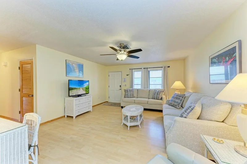401 Shore Road, Venice, Florida, United States. - Photo 31