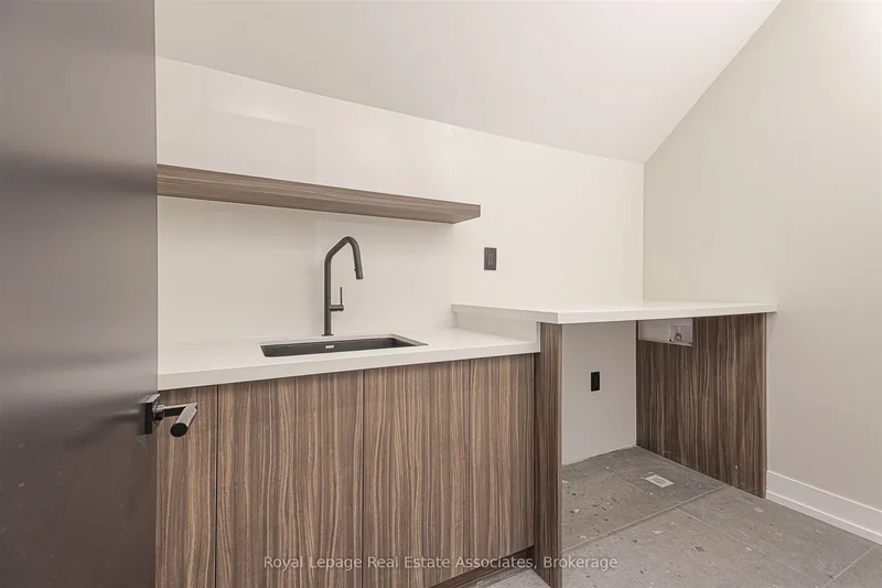 700 Montbeck Crescent, Mississauga, ON L5G 1P3, Mississauga, Ontario, Canada. - Photo 26