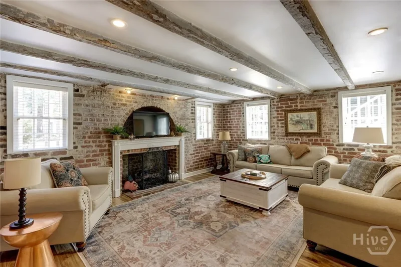 326 E Bryan Street, Savannah, Georgia, United States. - Photo 29