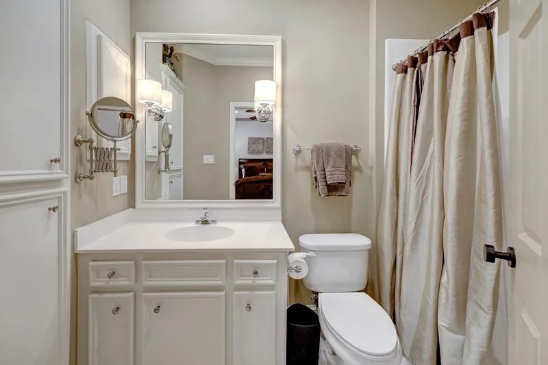 1229 Ripple Creek Drive, Houston, TX 77057, Houston, Texas, United States. - Photo 23