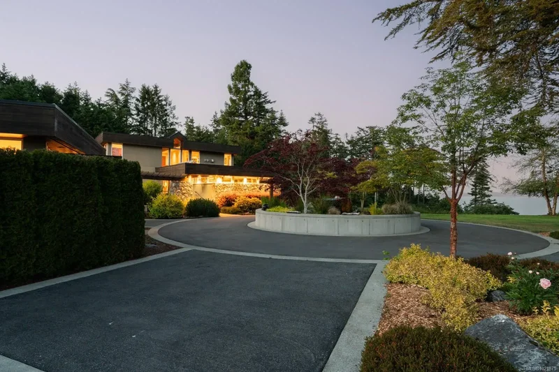 5605 Parker Ave, Saanich, British Columbia, Canada. - Photo 77