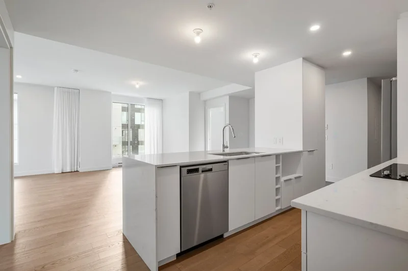 3665 Av. Jean-Béraud 1401, Laval, Quebec, Canada. - Photo 13