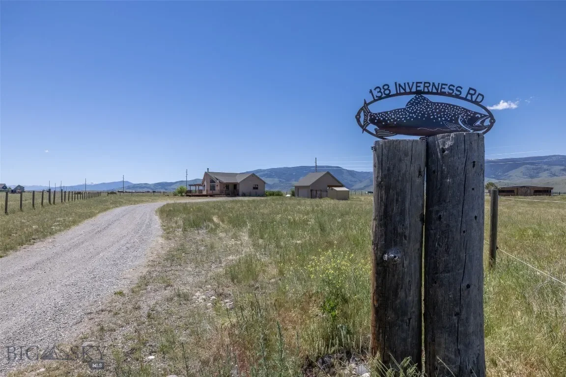 138 Inverness, Livingston, Montana, United States. - Photo 5