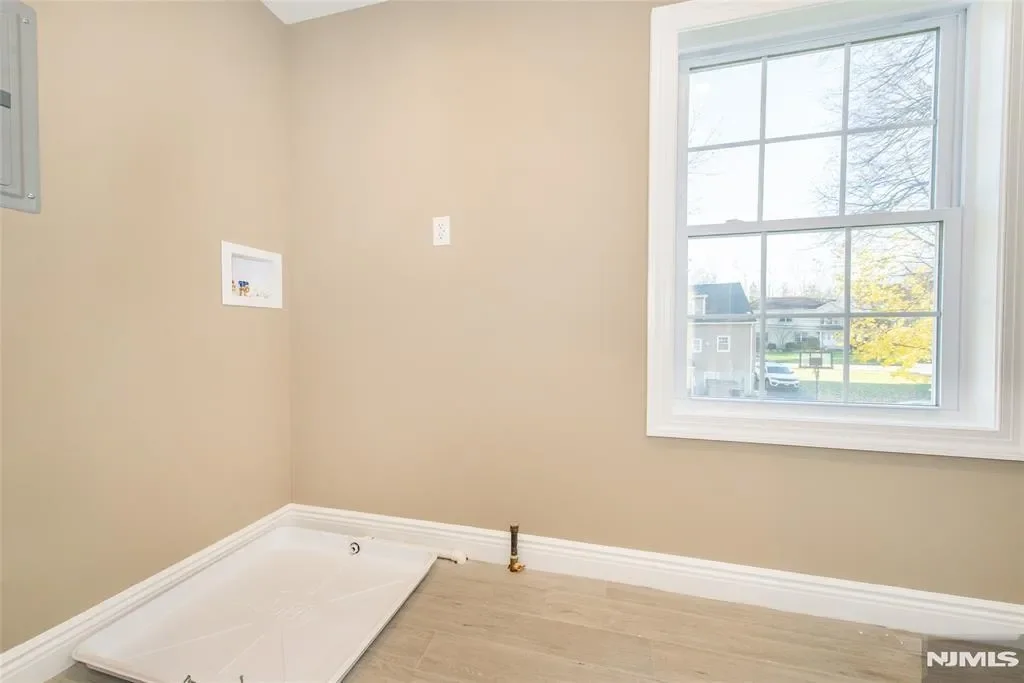 44 4th Avenue, Roseland, NJ 07068, Roseland, New Jersey, United States. - Photo 28