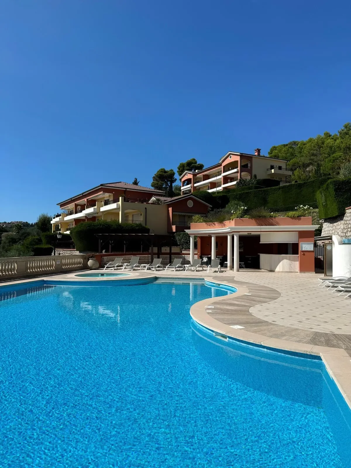 Èze, Provence-Alpes-Côte d'Azur, France. - Photo 2