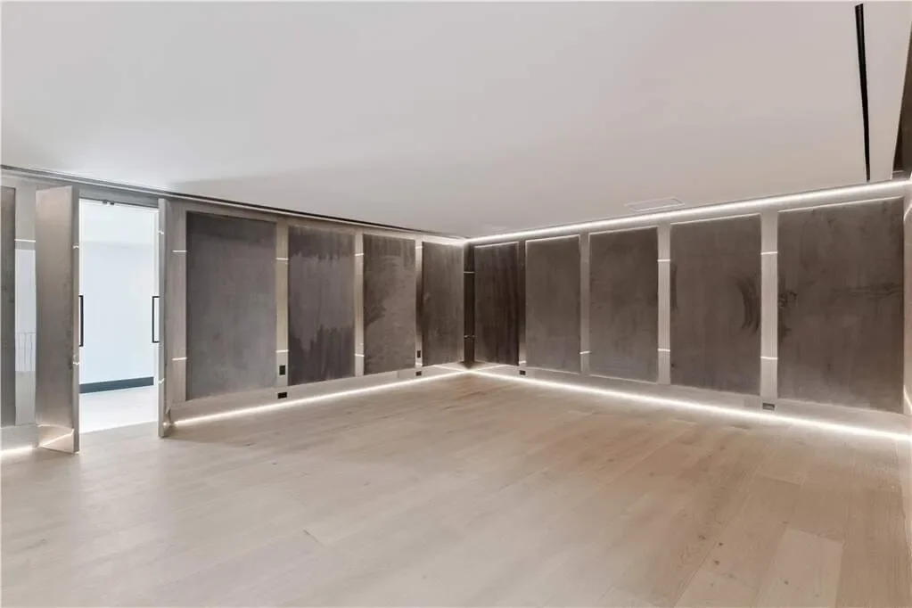 Gallery photo 6
