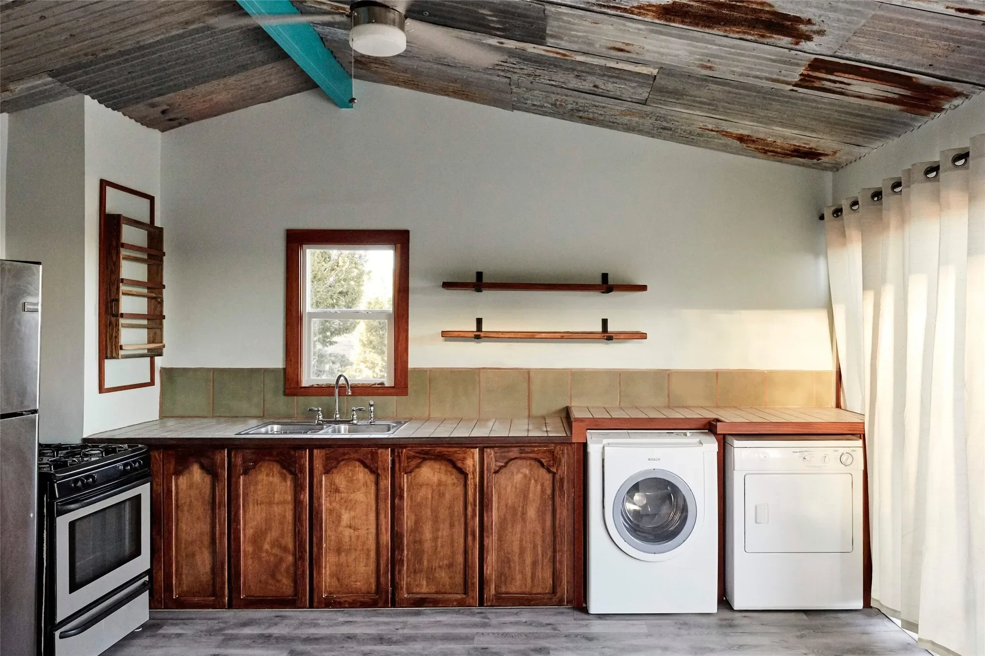 27 San Marcos Road W , Santa Fe, NM 87508, Santa Fe, New Mexico, United States. - Photo 41