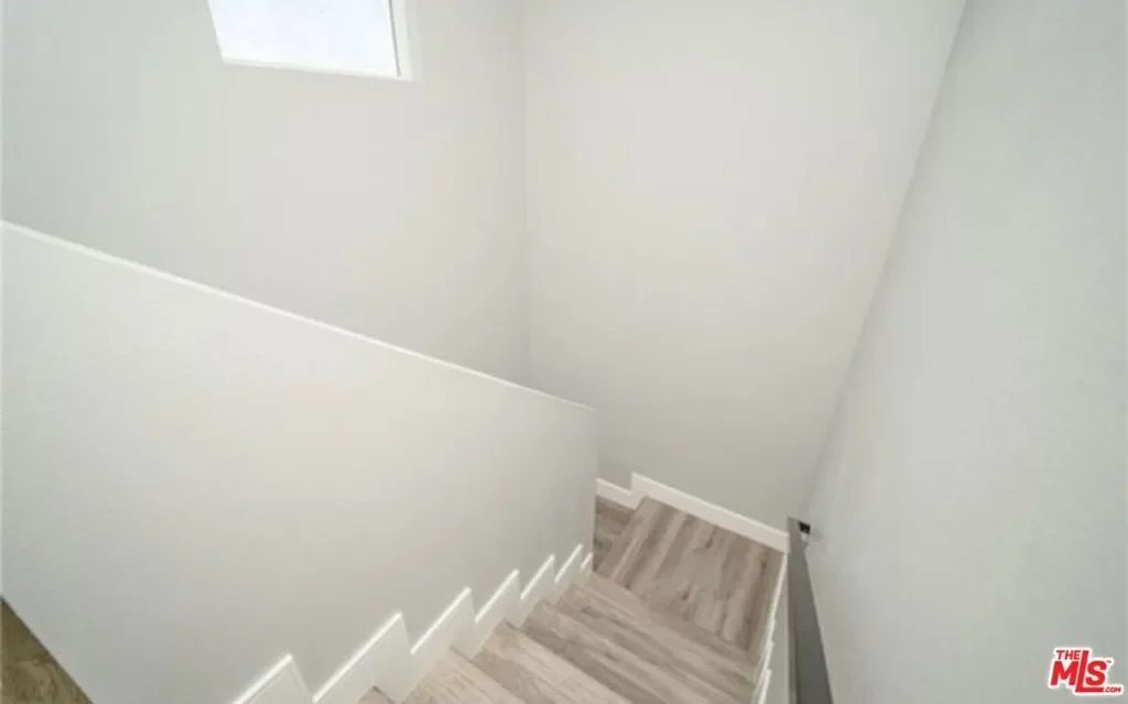 1348 E Vernon Avenue, Los Angeles, California, United States. - Photo 33