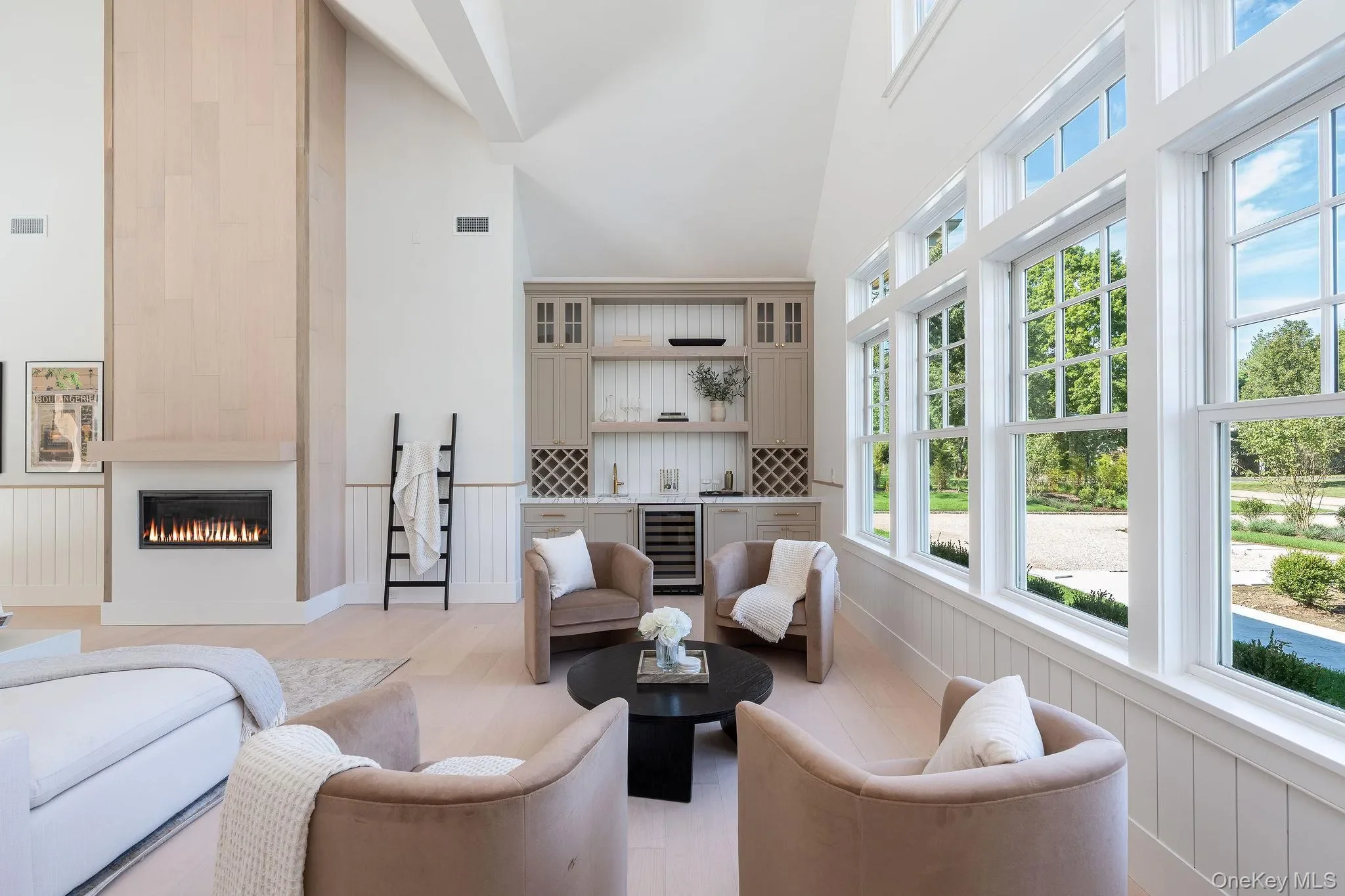 1955 Laurel Avenue, Southold, New York, United States. - Photo 1