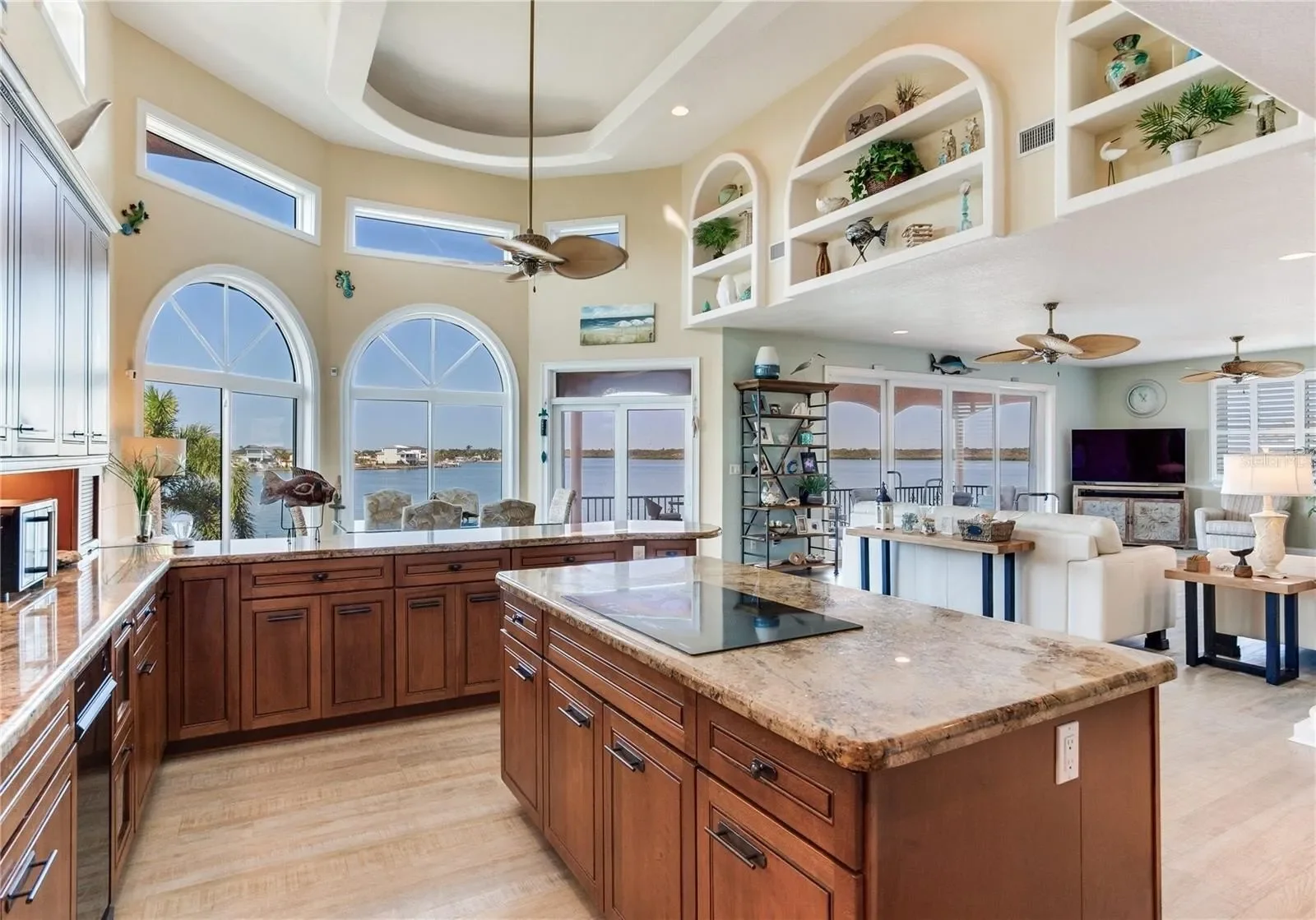 16480 REDINGTON DRIVE, REDINGTON BEACH, FL, 33708, USA, Madeira Beach, Florida, United States. - Photo 18