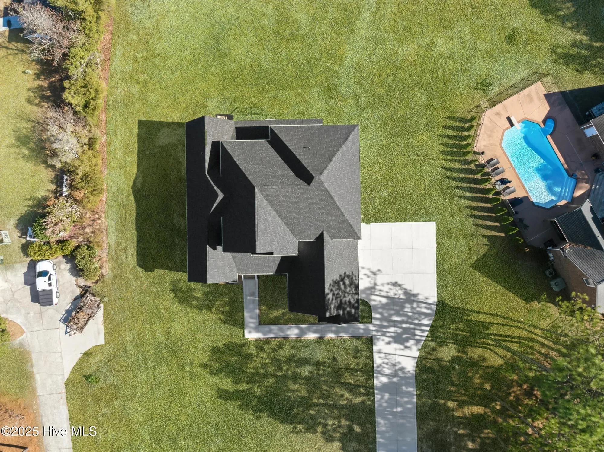 Single Family Residence in Rockingham