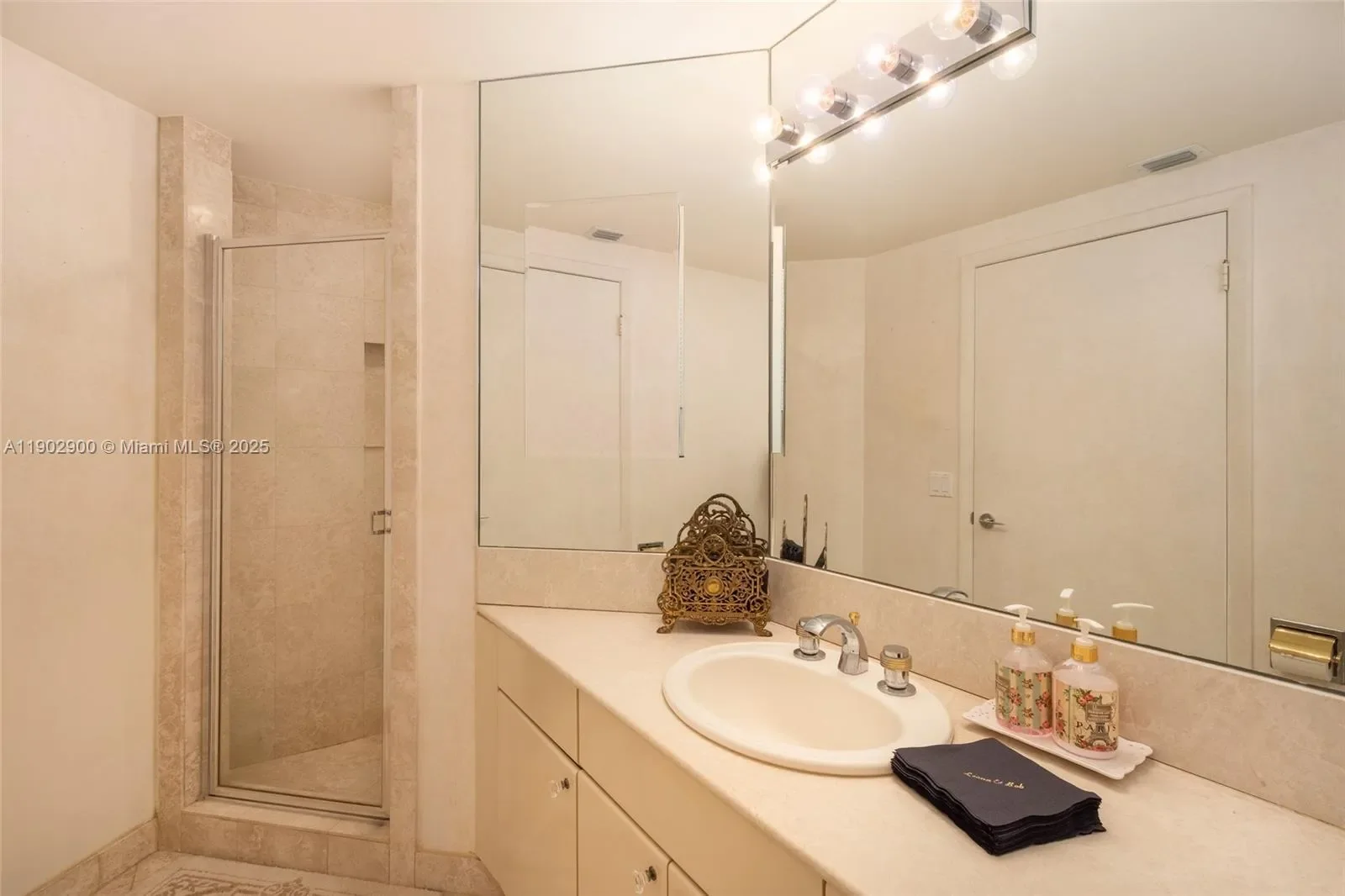 2000 Island Blvd 1109, Golden Beach, Florida, United States. - Photo 8