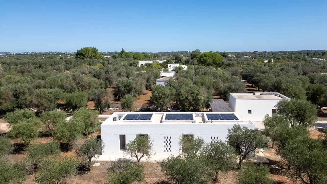 Exterior photo 12