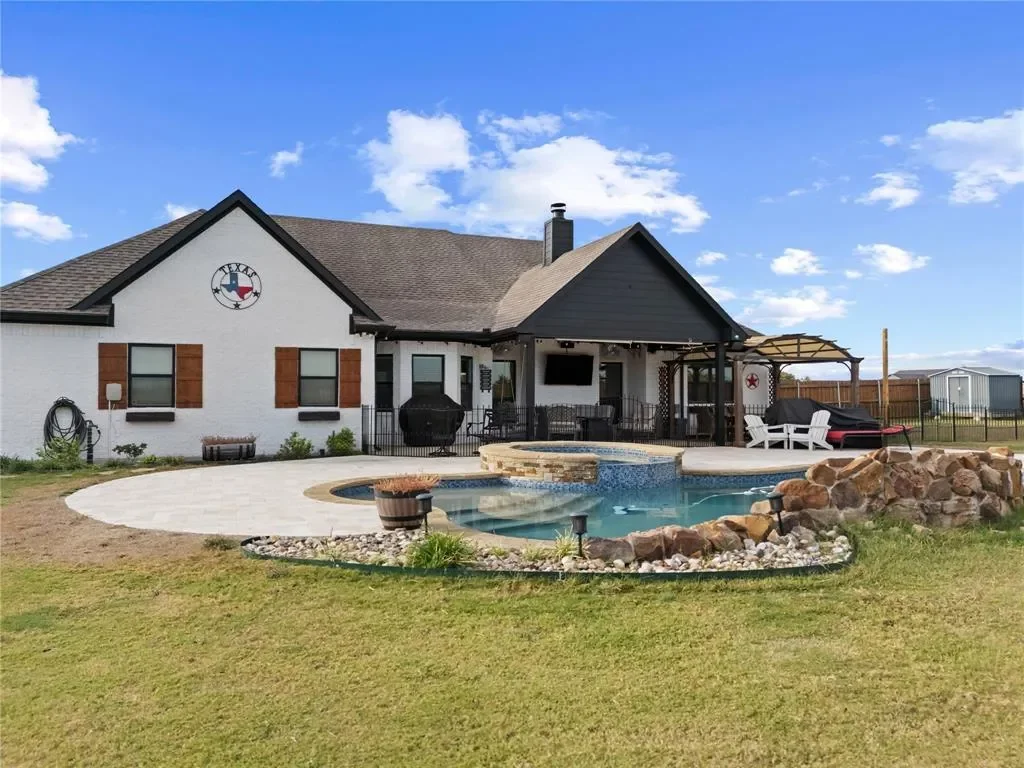 1195 Hog Town Road, Collinsville, Texas, United States. - Photo 22