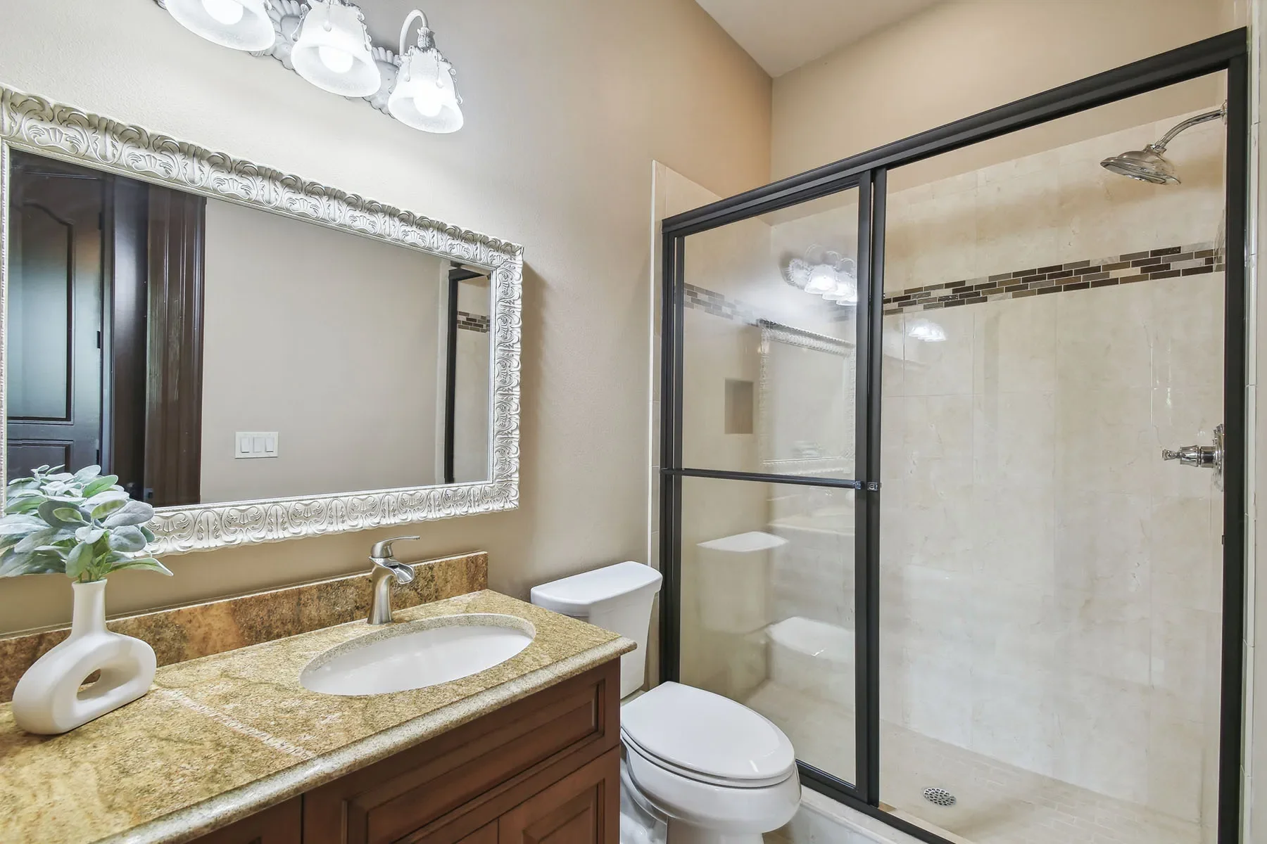 17005 Madres De Avila, Tampa, FL 33613, Tampa, Florida, United States. - Photo 17