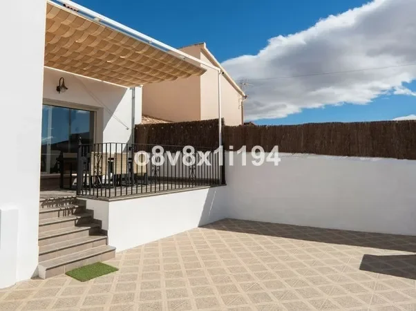 Exterior photo 8
