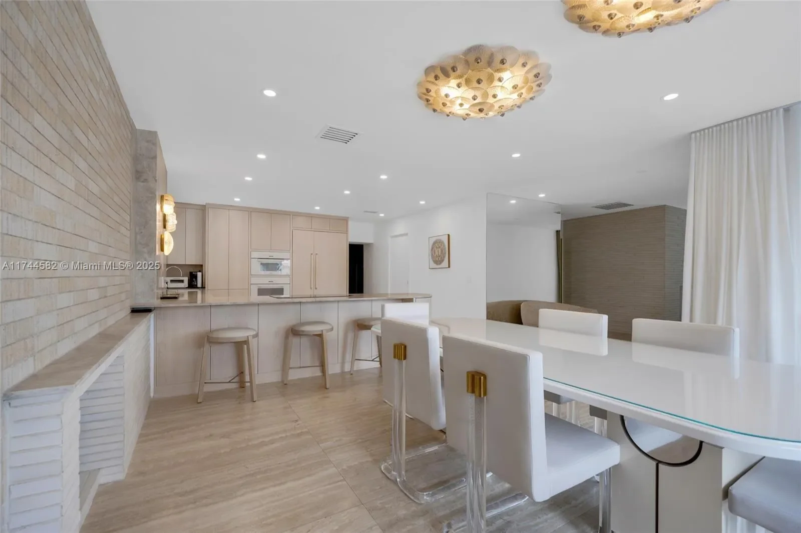 1250 NE 87th St, Miami, Florida, United States. - Photo 6