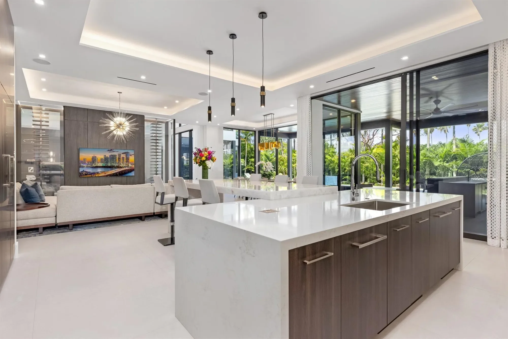 1955 Thatch Palm Drive, Boca Raton, Florida, United States. - Photo 17