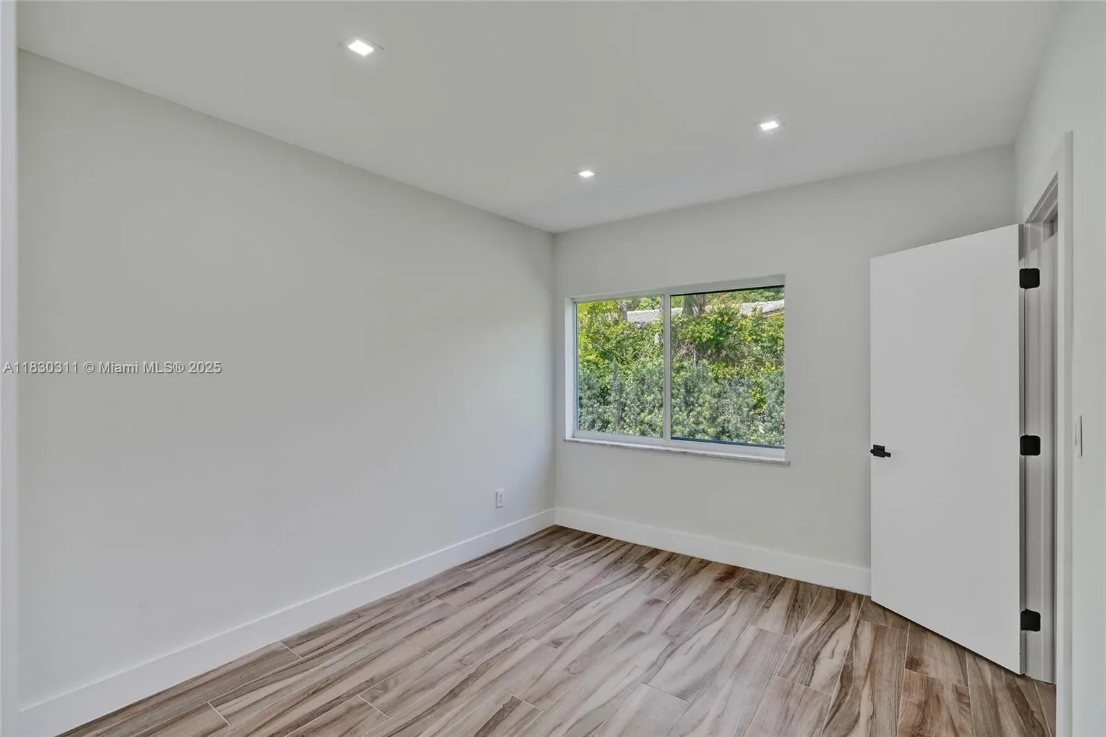 Gallery photo 11