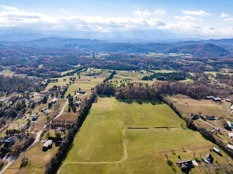 000 Smoky Mountain View Drive, Sevierville, TN 37876, Sevierville, Tennessee, United States. - Photo 3