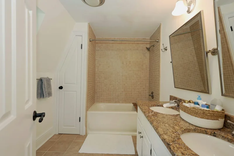 112 Middlebrook Farm Road, Wilton, CT 06897, Wilton, Connecticut, United States. - Photo 37