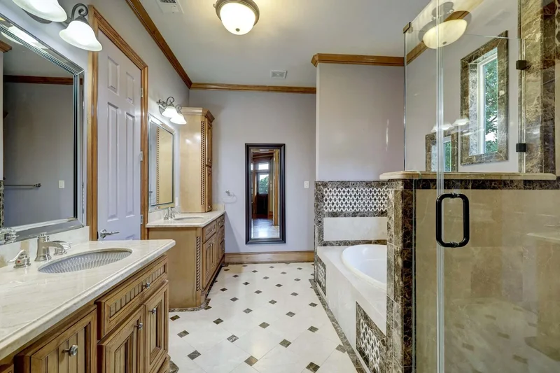 1302 W 21st Street, Houston, TX 77008, Houston, Texas, United States. - Photo 44