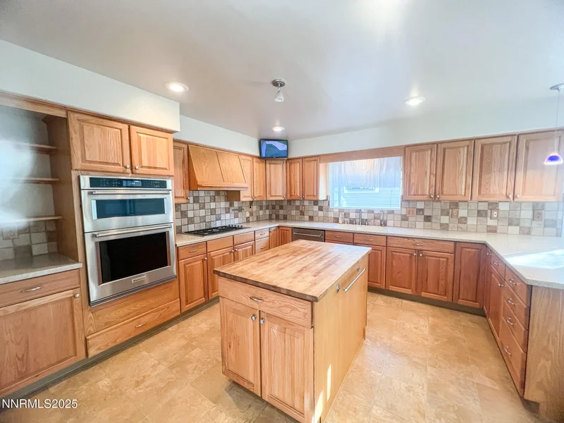 3678 Brighton Way, Reno, NV 89509, Reno, Nevada, United States. - Photo 16