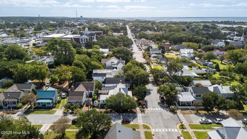 301 Broad Street, Beaufort, NC 28516, Beaufort, North Carolina, United States. - Photo 36