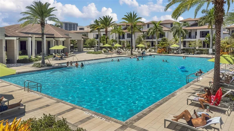 8279 NW 43rd St, Miami Springs, Florida, United States. - Photo 10