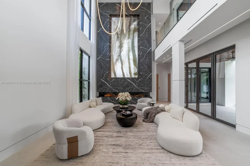 9900 SW 125th Ave, West Miami, Florida, United States. - Photo 2