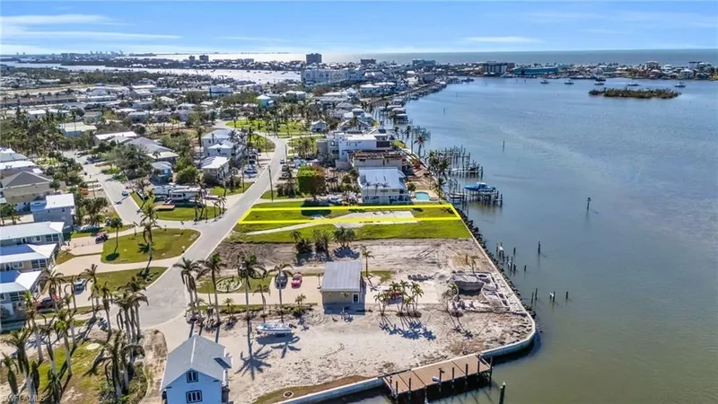 926 San Carlos DR, Fort Myers Beach, Florida, United States. - Photo 11