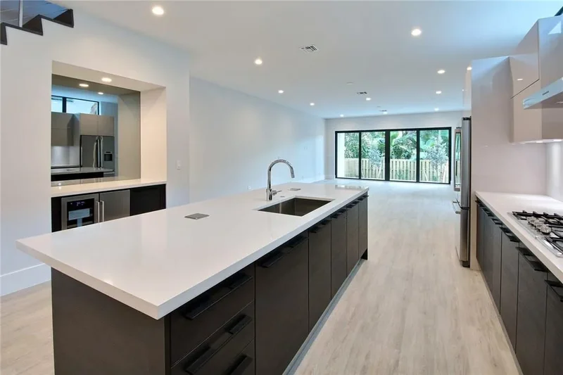 317 NE 15th Ave 317, Fort Lauderdale, FL, United States. - Photo 9