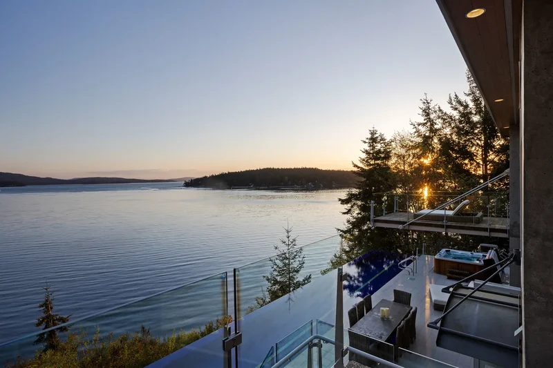 1580 Lands End Road, North Saanich, BC V8L 5L5, North Saanich, British Columbia, Canada. - Photo 5