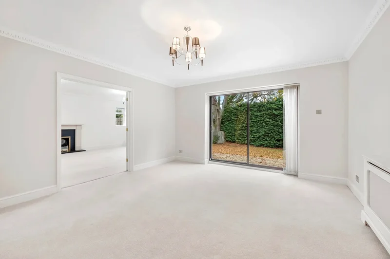 136 Coombe Lane West, New Malden, England, United Kingdom. - Photo 17