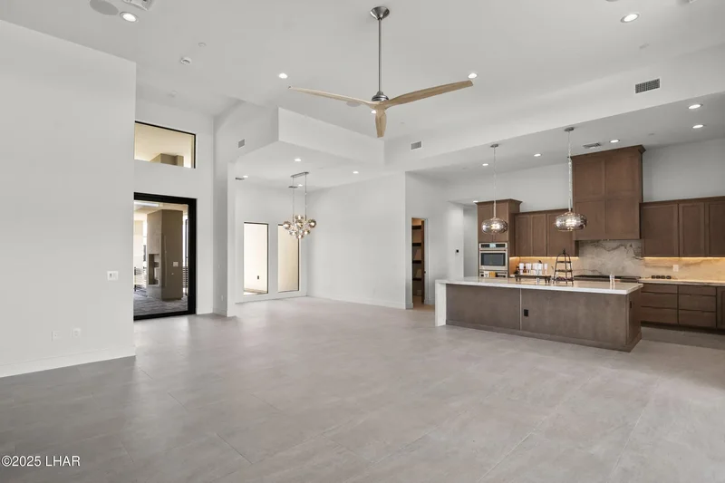 6273 Avienda De Los Colinas, Lake Havasu City, AZ 86406, Lake Havasu City, Arizona, United States. - Photo 42