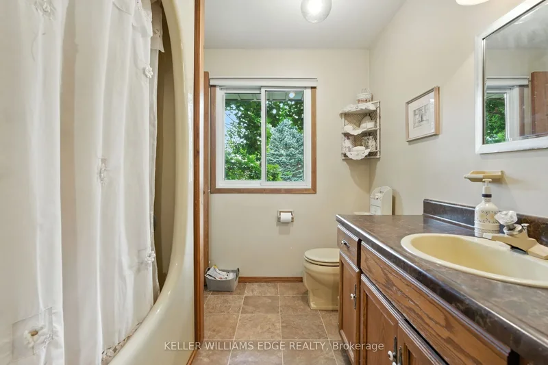 6101 Walkers Line, Burlington, ON L7M 0R2, Burlington, Ontario, Canada. - Photo 2