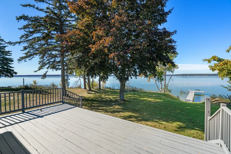 569 Cedar Drive, Indian River, MI 49749, Indian River, Michigan, United States. - Photo 21
