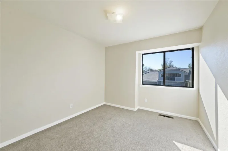 984 Waverly Cmn, Livermore, California, United States. - Photo 32