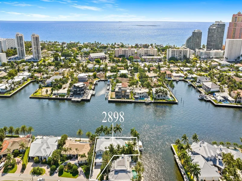 2898 NE 26th St, Wilton Manors, Florida, United States. - Photo 22